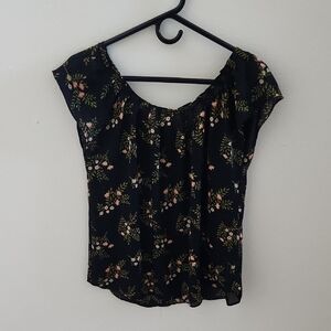 Lauren Conrad Floral Black Women's Top